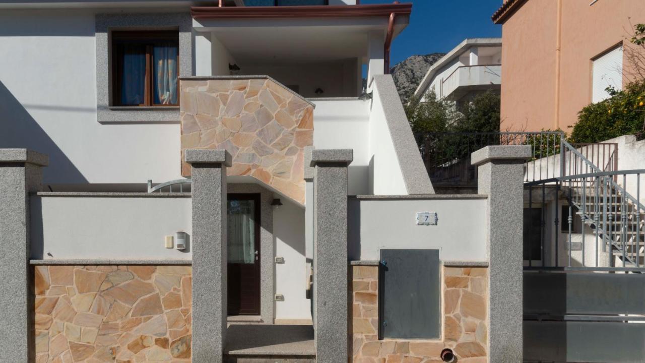 Casa Dei Lecci - Cala Gonone Appartement Buitenkant foto