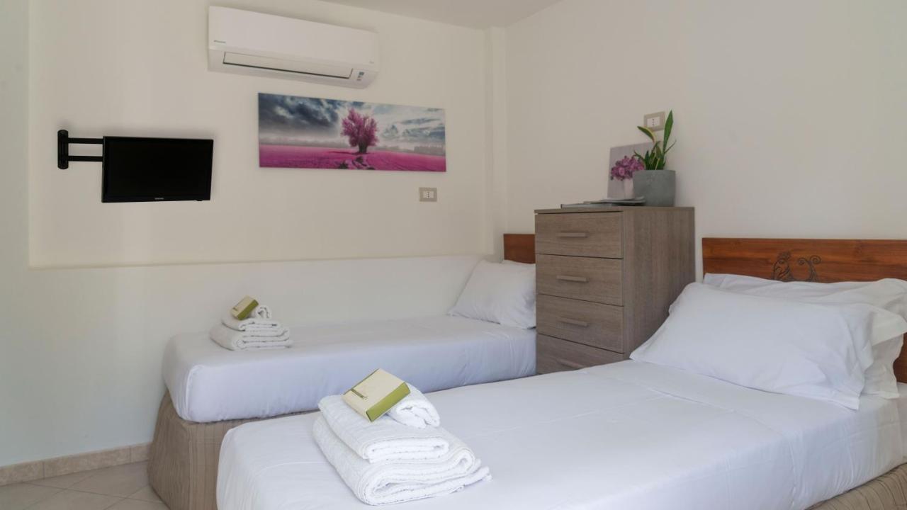 Casa Dei Lecci - Cala Gonone Appartement Buitenkant foto